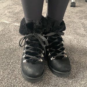 J Crew Nordic Hikers excellent condition. Size 7 fits snug.